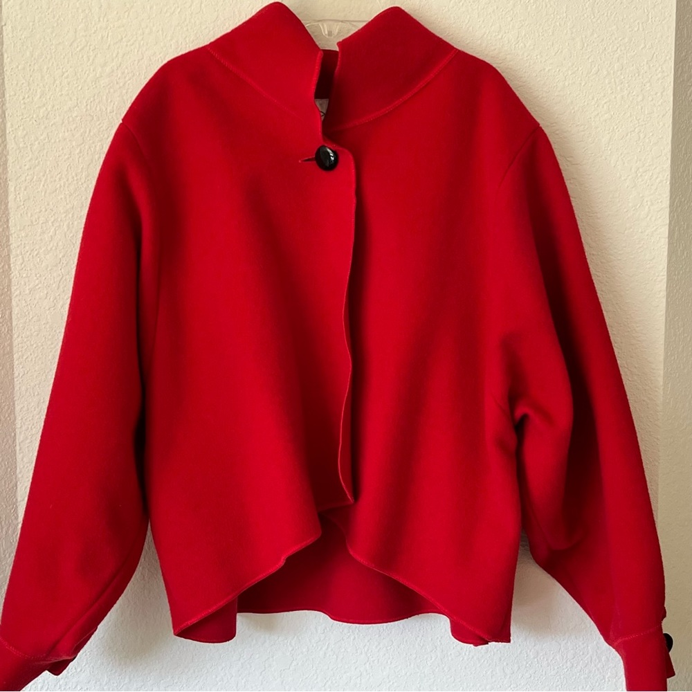 Merle Vintage Women’s Bright Red Cloak.